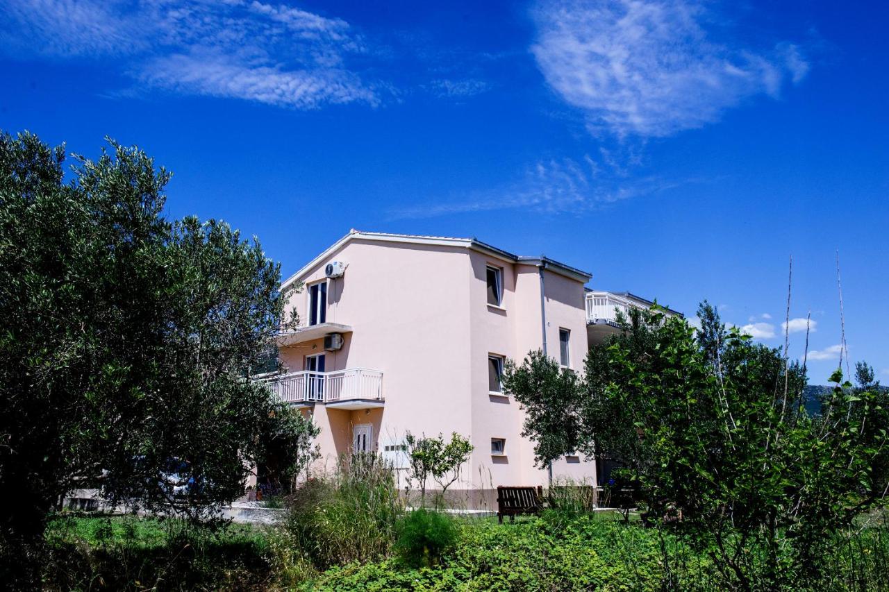 Apartman Sunny Vacay Kastela Luaran gambar