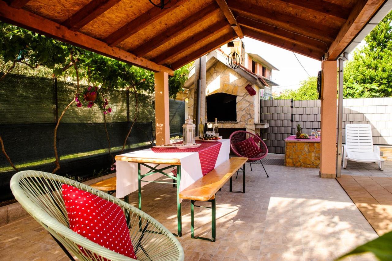 Apartman Sunny Vacay Kastela Luaran gambar