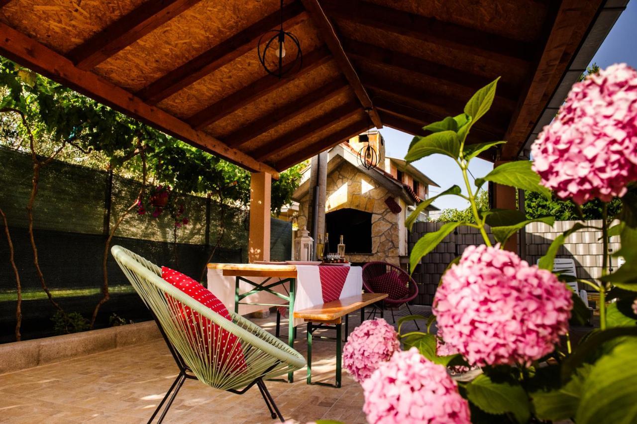 Apartman Sunny Vacay Kastela Luaran gambar