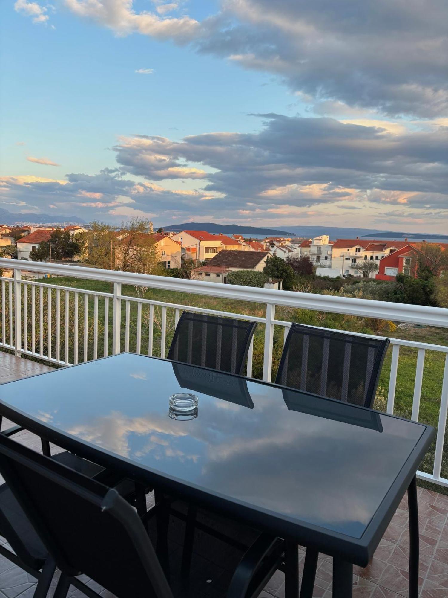 Apartman Sunny Vacay Kastela Luaran gambar